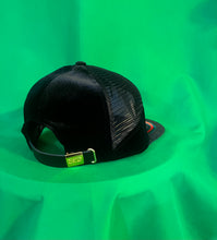 Load image into Gallery viewer, Golf Hat Velour Black &amp; Black Mesh